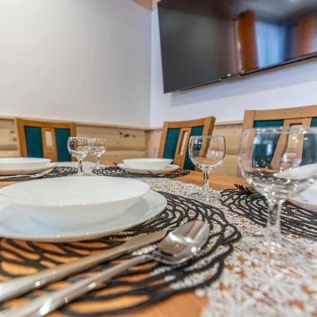 Na Wiyrchu 別荘 ビャウィ・ドゥナイェツ